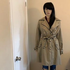 3/4 Length Khaki Trench Jacket! Worn but in Great Condition! Double Breasted!